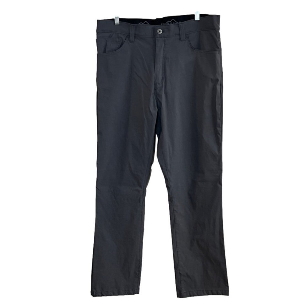 Men's Eddie Bauer Nylon Tech Pants. Gray Stretch Flex Straight Leg. Size 36 x 32